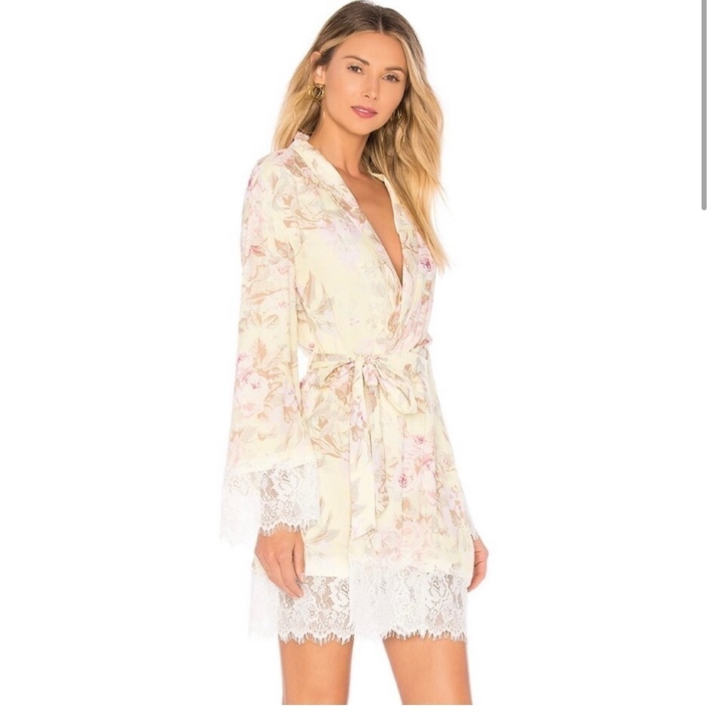 Majorelle / Revolve Ella Robe lace  Floral Yellow Small S